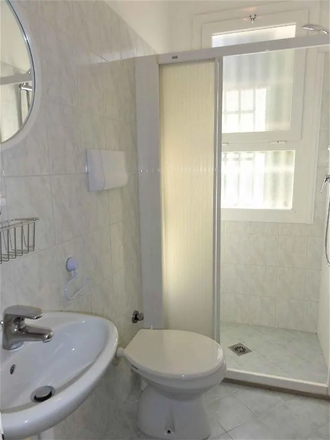 Holiday Home In Bibione 41086 Lägenhet